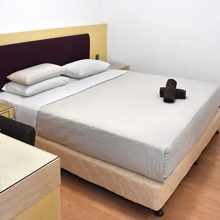 Bernard Holiday Home 2 @ Boulevard Imperial Suite Kuching Exterior photo