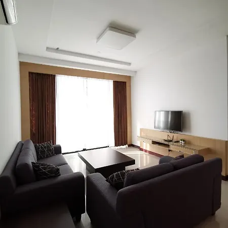 Bernard Holiday Home 2 @ Boulevard Imperial Suite Kuching Exterior photo