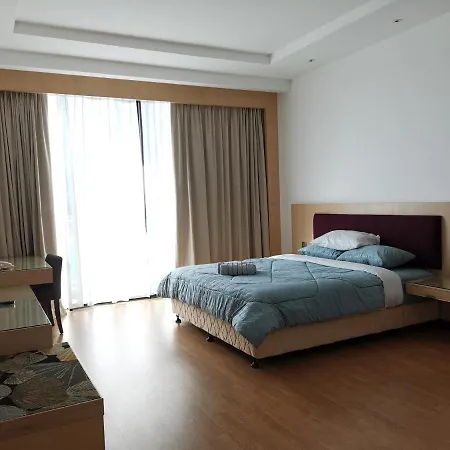Bernard Holiday Home 2 @ Boulevard Imperial Suite Kuching Exterior photo