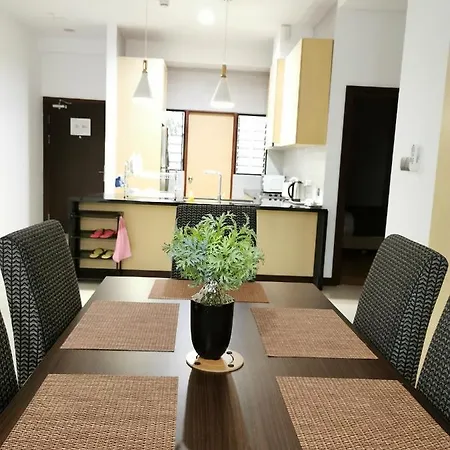 Bernard Holiday Home 2 @ Boulevard Imperial Suite Kuching Exterior photo