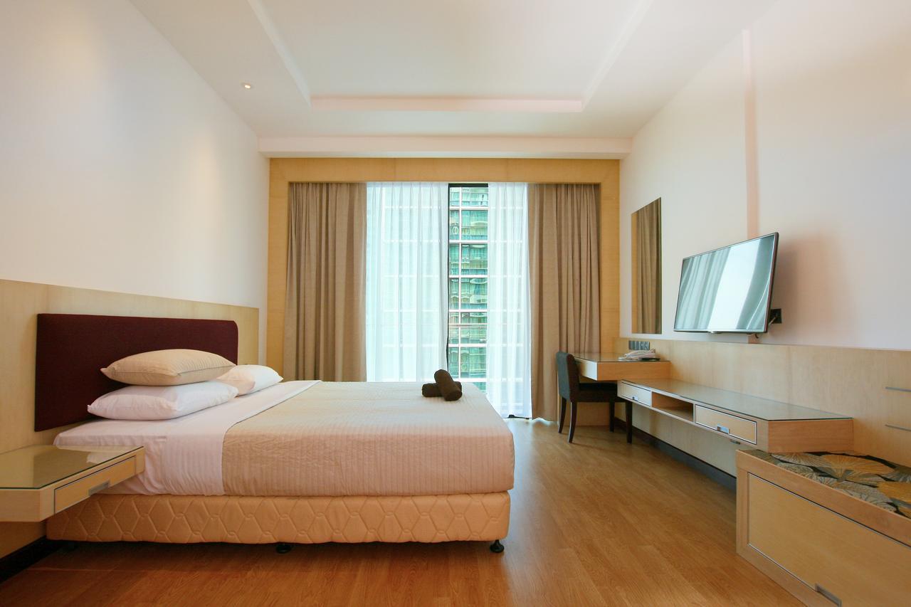 Bernard 2 @ Boulevard Imperial Apartment