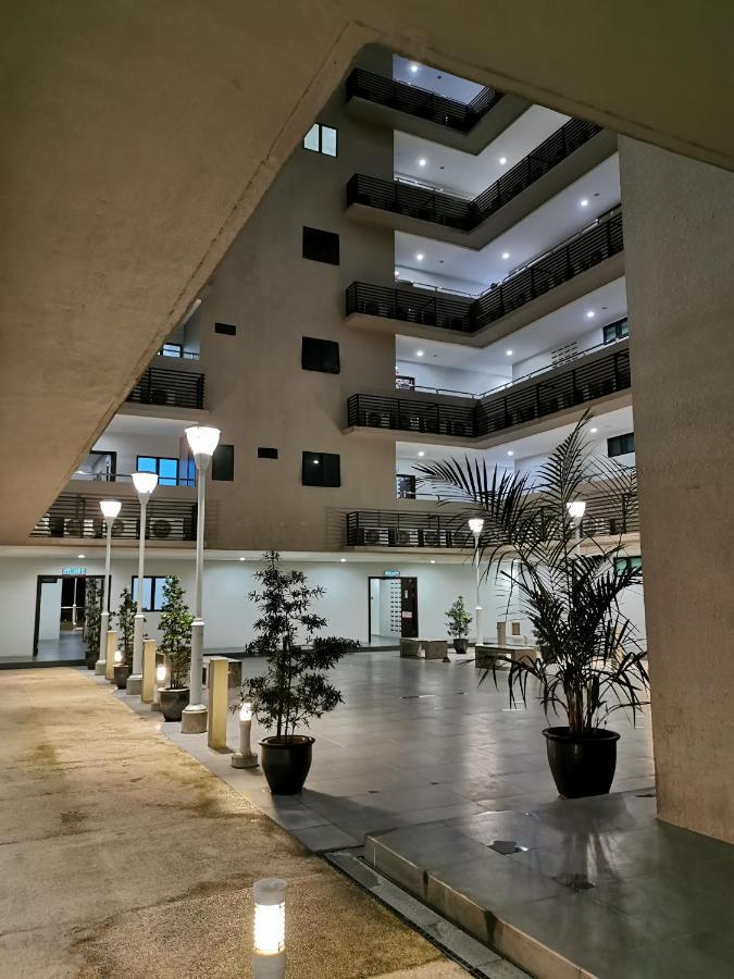 Apartment Bernard 2 @ Boulevard Imperial *